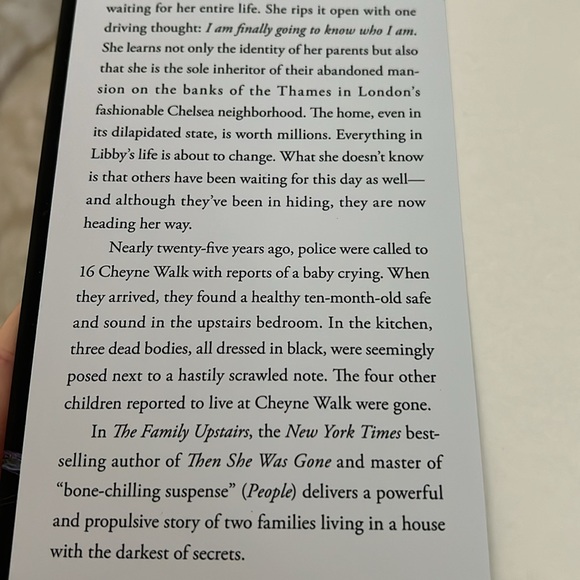 Lisa Jewell The Family Upstairs Book - Picture 8 of 8